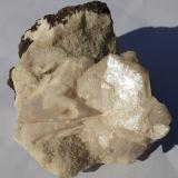 Stilbite<br />Pune District (Poonah District), Maharashtra, India<br />7 x 6,5 cm<br /> (Author: Volkmar Stingl)