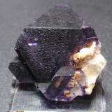 Fluorita<br />Amana, formación Papachacra, granito El Portezuelo, Departamento Belén, Provincia Catamarca, Argentina<br />35x30 mm<br /> (Autor: Ignacio)