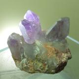Cuarzo (variedad amatista)<br />Cuasso al Monte, Provincia Varese, Lombardía, Italia<br />50 x 47 mm<br /> (Autor: Sante Celiberti)