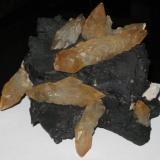 Calcite on fluorite shards.jpg (Author: Tracy)