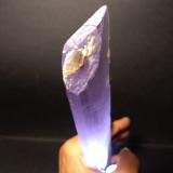 Spodumene (variety kunzite), Quartz (variety smoky), Albite<br />Dara-I-Pech District (Pech District), Kunar Province (Konar), Afghanistan<br />25,5 x 3,5 cm<br /> (Author: Sante Celiberti)