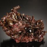 Vanadinite (variety arsenian)<br />Erupción Mine (Ahumada Mine), Los Lamentos Mountain Range, Municipio Ahumada, Chihuahua, Mexico<br />6.3 x 4.6 x 2.4 cm<br /> (Author: Michael Shaw)