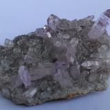 Quartz (variety amethyst), CalciteBombori, Provincia Chayanta, Departamento Potosí, Bolivia5 x 4 cm (Author: Volkmar Stingl)