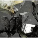 Cassiterite, Quartz<br /><br />14 cm x 13 cm x 7 cm<br /> (Author: silvia)