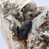 Quartz, Ferberite (?)<br />Gaolingxia tunnel (construction site), Jianyang, Nanping Prefecture, Fujian Province, China<br />5 x 3,5 cm<br /> (Author: Volkmar Stingl)