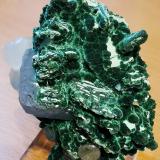 Malachite<br />Bleida Mine, Tinzouline, Zagora Province, Drâa-Tafilalet Region, Morocco<br />4,5 cm x 6 cm<br /> (Author: Enrique Llorens)