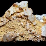 CalcitaCantera Cabezoncillo, Cabeçonet/Alto del Salmitre, Municipio Busot, Comarca Campo de Alicante, Alicante / Alacant, Comunidad Valenciana / Comunitat Valenciana, España70 x 43 x 20 mm. (Autor: José Luis Zamora)