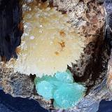 Anapaite, Calcite<br />Kerch peninsula, Crimea peninsula, Crimea Oblast, Russia<br />4 x 3,5 cm<br /> (Author: Volkmar Stingl)