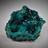 Dioptase, Calcite<br />Renéville, Kindanba District, Pool Department, Republic of the Congo<br />76 mm x 71 mm x 40 mm<br /> (Author: Don Lum)