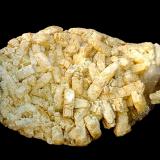 Ortoclasa<br />Coronel Murta, Vale do Jequitinhonha, Minas Gerais, Brasil<br />11 x 6 x 4 cm<br /> (Autor: Anisio Claudio)