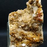 Calcita<br />Cantera Cabezoncillo, Cabeçonet/Alto del Salmitre, Municipio Busot, Comarca Campo de Alicante, Alicante / Alacant, Comunidad Valenciana / Comunitat Valenciana, España<br />9.5 x 5 cm<br /> (Autor: Pedro Antonio)