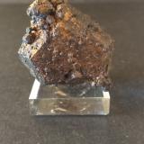 Goethita (pseudomórfica de pirita)<br />Rocca Speron, San Lorenzo, Valdieri, Provincia Cuneo, Piamonte (Piemonte), Italia<br />46 x 43 mm<br /> (Autor: Sante Celiberti)