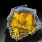 FluoriteZehntausend Ritter Mine, Kippenhain Mine, Schreckenberg, Frohnau, Annaberg-Buchholz, Annaberg District, Erzgebirgskreis, Saxony/Sachsen, Germany9.6 x 9.7 cm (Author: am mizunaka)