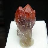 Cuarzo (variedad hematoideo)<br />Pará de Minas, Minas Gerais, Brasil<br />20x35 mm<br /> (Autor: Ignacio)