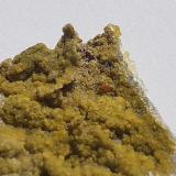 Smithsonite (variety cadmian smithsonite), WulfeniteMina Feigenstein, Monte Wannig, Nassereith, Distrito Imst, Tirol Norte, Tirol, Austria2,5 x 2,5 cm (Author: Volkmar Stingl)
