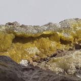 Smithsonite (variety cadmian smithsonite)Mina Feigenstein, Monte Wannig, Nassereith, Distrito Imst, Tirol Norte, Tirol, Austria3 x 1,5 cm (Author: Volkmar Stingl)