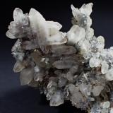 Quartz<br />Erongo Mountain, Usakos, Erongo Region, Namibia<br />107 mm x 82 mm x 64 mm<br /> (Author: Don Lum)