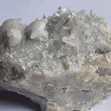 Calcite, Quartz, Pyrite<br />Baimashan tunnel (construction site), Qianbaxia, Wuyishan, Nanping Prefecture, Fujian Province, China<br />5,5 x 3,5 cm<br /> (Author: Volkmar Stingl)