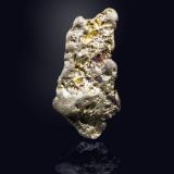 Gold<br />Talarrubias / Casas de Don Pedro area, Comarca La Siberia, Badajoz, Extremadura, Spain<br />30 mm<br /> (Author: Manuel Mesa)