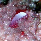 CinabrioMina Las Cuevas, Almadén, Comarca Valle de Alcudia, Ciudad Real, Castilla-La Mancha, EspañaCristal de 3 mm. (Autor: Antonio P. López)