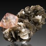 Fluorite<br />Chumar Bakhoor, Hunza Valley, Nagar District, Gilgit-Baltistan (Northern Areas), Pakistan<br />10 x 7 x 5.5 cm / main crystal: 3.5 cm<br /> (Author: MIM Museum)