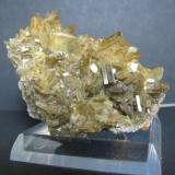 Barite<br /><br /><br /> (Author: Linda Smith)