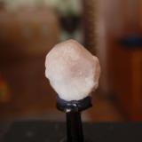 Fluorapatito<br />Dassu, Valle Braldu, Distrito Shigar, Gilgit-Baltistan (Áreas del Norte), Paquistán<br />10x10 mm<br /> (Autor: Ignacio)