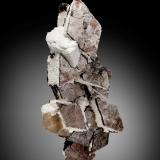 Muscovite and Albite<br />Minas Gerais, Brazil<br />18 x 10 x 34 cm / main crystal: 12.5 cm<br /> (Author: MIM Museum)