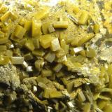 WulfenitaMinas del Barranco del Humo, Albuñuelas, Comarca Valle de Lecrín, Granada, Andalucía, España5 x 3 cm. (Autor: Felipe Abolafia)