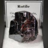 Rutile<br />Graves Mountain, Lincoln County, Georgia, USA<br />2.5 x 2.2 cm<br /> (Author: Michael Shaw)