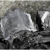 Sphalerite, Fluorite, DolomiteMina Elmwood, Carthage, Distrito Central Tennessee Ba-F-Pb-Zn, Condado Smith, Tennessee, USA160 mm x 160 mm x 70 mm (Author: silvia)
