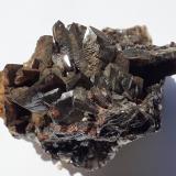 Descloizite<br />Berg Aukas, Grootfontein District, Otjozondjupa Region, Namibia<br />5 x 4,5 cm<br /> (Author: Volkmar Stingl)