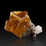 Microlite (Group)<br />Jenipapo District, Itinga, Vale do Jequitinhonha, Minas Gerais, Brazil<br />3 x 2 x 2.5 cm / main crystal: 2.2 cm<br /> (Author: MIM Museum)
