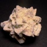 CalcitaBellecroix, Fontainebleau, Seine-et-Marne, Île-de-France, Francia4 x 4 cm. (Autor: javier ruiz martin)