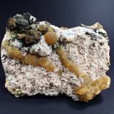Calcite, Chalcopyrite, Dolomite<br />Bullfrog Mine, Joplin Field, Joplin, Tri-State District, Jasper County, Missouri, USA<br />183 mm x 121 mm x 65 mm<br /> (Author: Don Lum)