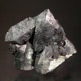 MagnetiteDistrito Iron Springs, Condado Iron, Utah, USA4.0 x 3.5 cm (Author: Michael Shaw)