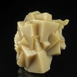 Calcite<br />Gopher Valley Quarry, Gopher Valley, Yamhill Co., Oregon, USA<br />5.4 x 4.3 cm<br /> (Author: am mizunaka)