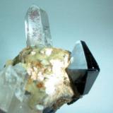 Anatase, quartz
Zard Mts., Raskoh Mts., Balochistan, Pakistan
43 mm x 35 mm (Author: Carles Millan)