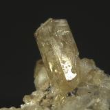 Fluorapatito<br />La Celia, Jumilla, Comarca Altiplano, Región de Murcia (Murcia), España<br />6 x 4 cm.<br /> (Autor: Felipe Abolafia)