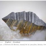 Anatase<br />L'Homme de Beurre, La Lauzière Massif, Saint-Jean-de-Maurienne, Savoie, Auvergne-Rhône-Alpes, France<br />fov 2.2 mm<br /> (Author: ploum)