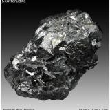SkutteruditeMina Bouismas, Agdz, distrito minero Bou Azzer, Provincia Zagora, Región Drâa-Tafilalet, Marruecos140 mm x 110 mm x 70 mm (Author: silvia)
