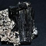 Schorl on Quartz<br />Dara-i-Pech pegmatite, Chapa Dara District, Kunar Province (Konar), Afghanistan<br />5x5x3.5 cm''s<br /> (Author: Joseph DOliveira)