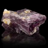 Anhidrita [Anhydrite] con Dolomita [Dolomite]<br />Túnel tren Simplon, Zona paso Simplon, Brig, Wallis (Valais), Suiza<br />7 x 4.5 x 8 cm / cristal principal: 7.1 cm.<br /> (Autor: Museo MIM)