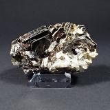 Pyrrhotite, QuartzMina Stan Trg (Stari Trg), Complejo Trep&#269;a, Valle Trep&#269;a, Kosovska Mitrovica, Distrito Kosovska Mitrovica, Kosovo76 mm x 45 mm x 50 mm (Author: Don Lum)