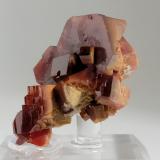 Vanadinite<br />Mibladen (Mibladen mining district), Midelt, Midelt Province, Drâa-Tafilalet Region, Morocco<br />3.0 x 3.3 x 3.5 cm<br /> (Author: Casimir Sarisky)