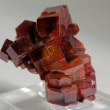 Vanadinite<br />Mibladen (Mibladen mining district), Midelt, Midelt Province, Drâa-Tafilalet Region, Morocco<br />3.0 x 3.3 x 3.5 cm<br /> (Author: Casimir Sarisky)