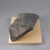 Stannita<br />Wheal Jane, filón Moore Shaft, Baldhu, Kea, Distrito Camborne - Redruth - Saint Day, Cornwall, Inglaterra / Reino Unido<br />9,5 x 8,2 x 3,7 cm.  567 g.<br /> (Autor: J. G. Alcolea)
