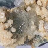 Dolomite on Fluorite<br />Yongping Mine, Yongping, Yanshan, Shangrao Prefecture, Jiangxi Province, China<br />FoV ca. 1,5 x 2 cm<br /> (Author: Volkmar Stingl)