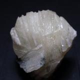 Datolita<br />Cantera Ofitas de Rigoitia, Memorikas, Errigoiti, Comarca Busturialdea-Urdaibai, Vizcaya / Bizkaia, País Vasco (Euskadi), España<br />30x30 mm<br /> (Autor: Ignacio)