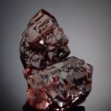 Grossular (variety hydrogrossulaire)<br />Rimpfischwäng Range, Findel Glacier area, Zermatt, Matt Valley, Zermatt - Saas Fee, Wallis (Valais), Switzerland<br />3 x 3.5 x 4 cm / main crystal: 3.7 cm<br /> (Author: MIM Museum)